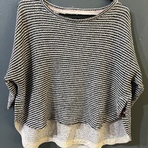 Deletta Black and White Knit Top